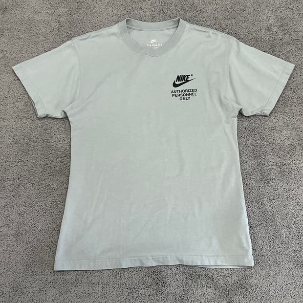 (S) 나이키 오서라이즈 퍼스널 반팔 티 그레이