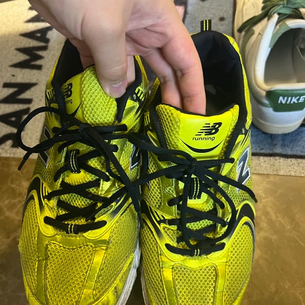 뉴발란스 530 300사이즈 러닝화