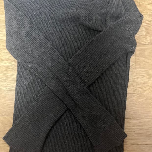 Mixxo 반 오프숄더 니트 s