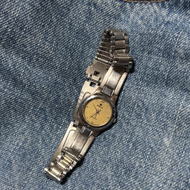 vintage serenti metal watch