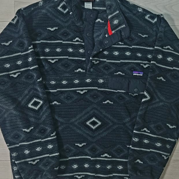 [M] <상태최상> 파타고니아 신칠라 라이트웨이트 아즈텍 블랙그레이