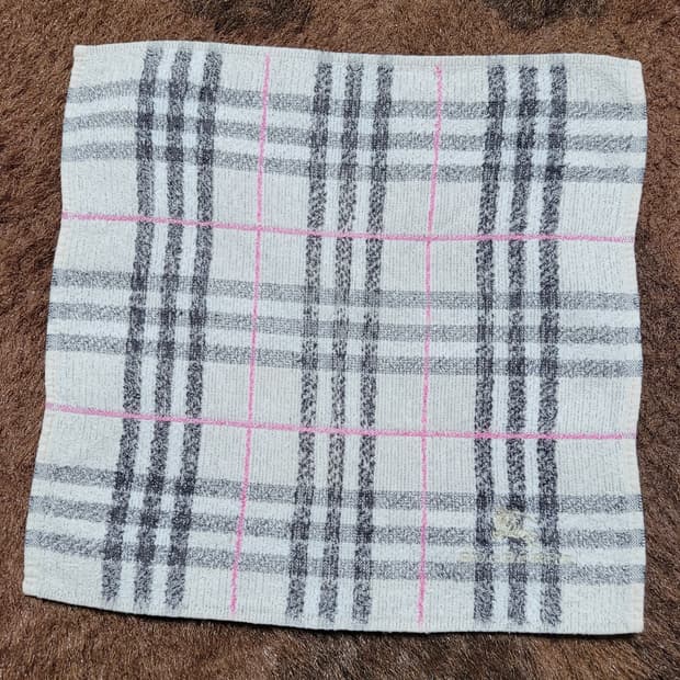 버버리 타올 손수건 (소형: 23*23)