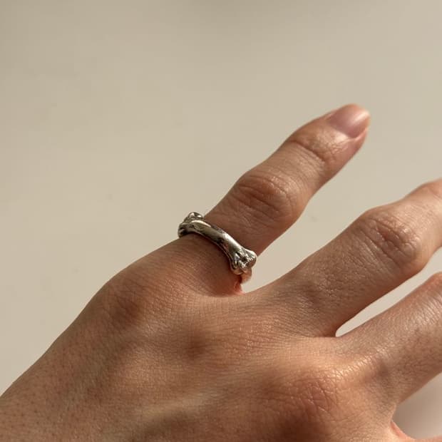 BONE RING 뼈 반지