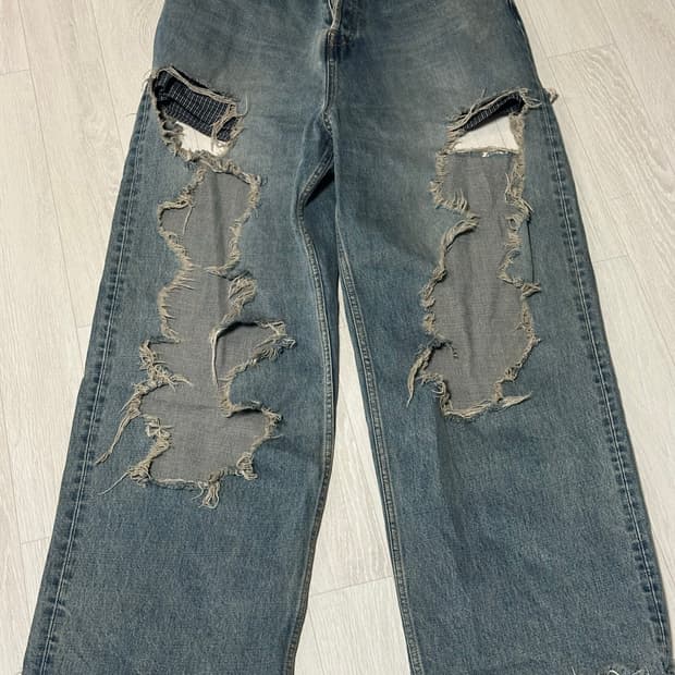 발렌시아가 복서 디스 데님