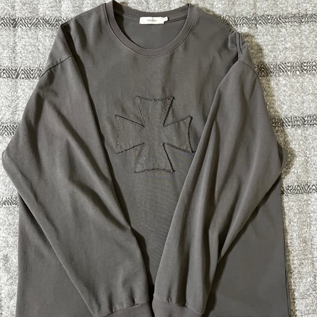 아르반 디스트로이드 롱슬리브 차콜 3