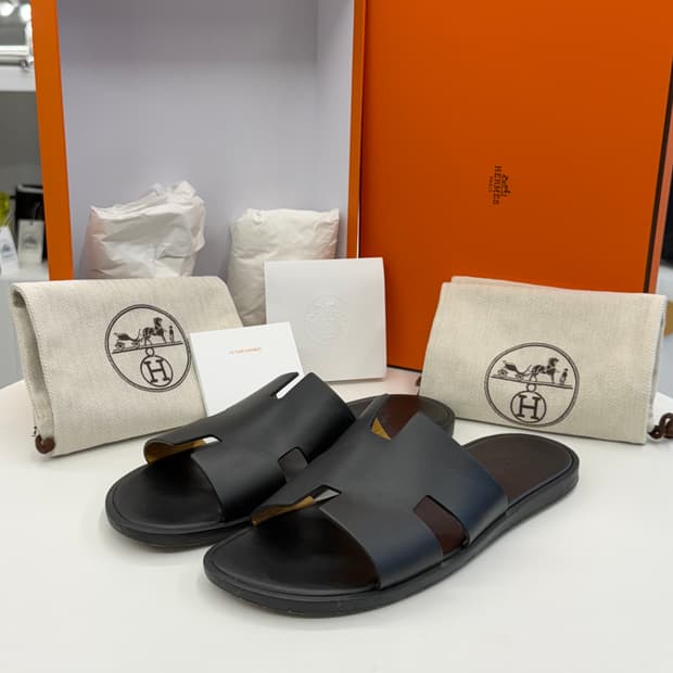 [43] 에르메스 카프스킨 이즈미르 슬리퍼