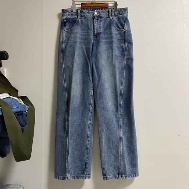 (32)빈티지 와이드핏 트위스티드 데님팬츠