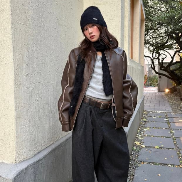 큐리티_ C LINE TRIM FAUX SHEARLING JACKET