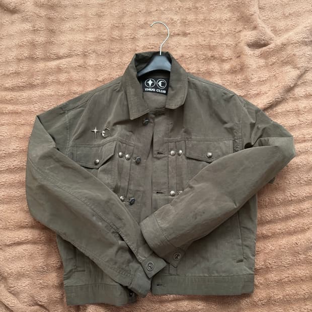 떠그클럽 카키색 자켓 