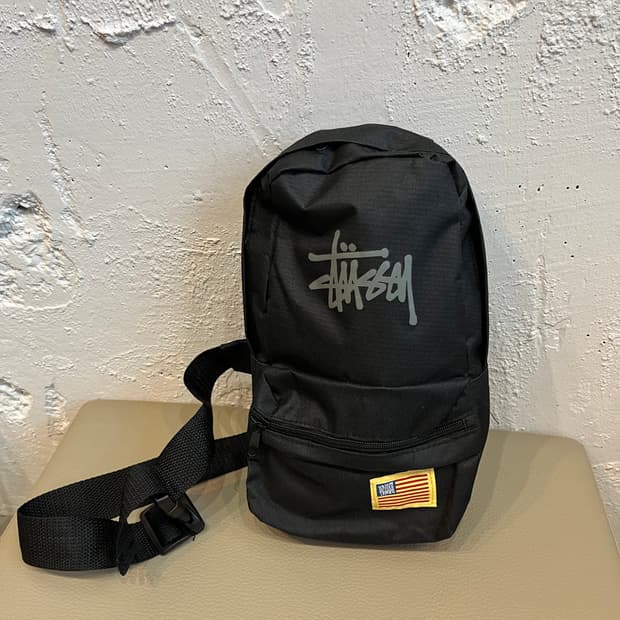 스투시 스탁로고 미니 슬링백