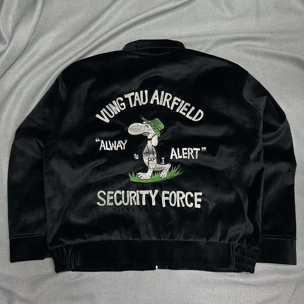 Vintage Snoopy Embroidery Velvet Jacket