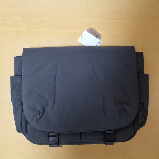 더텅 보부 메신저백 차콜 새상품