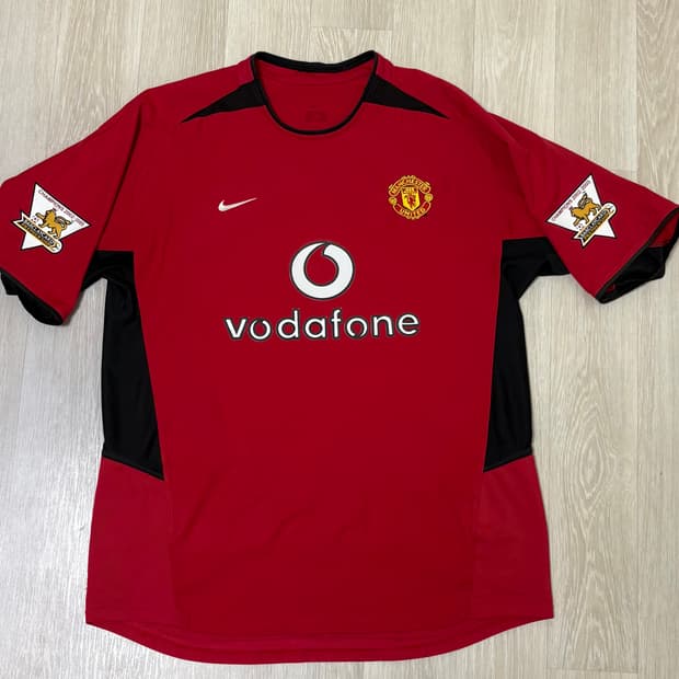 2002-04 맨유 홈 유니폼