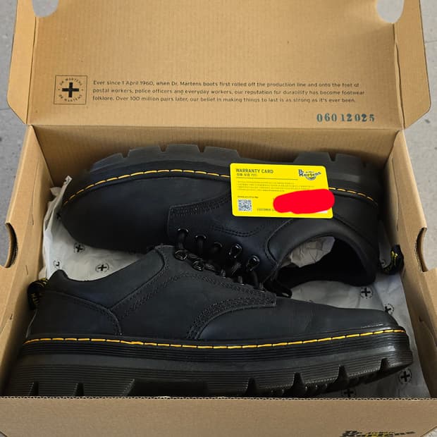 닥터마틴 리더 블랙