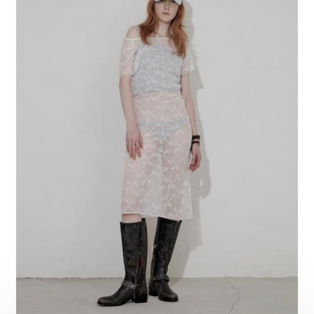 Salty pebble lace dress