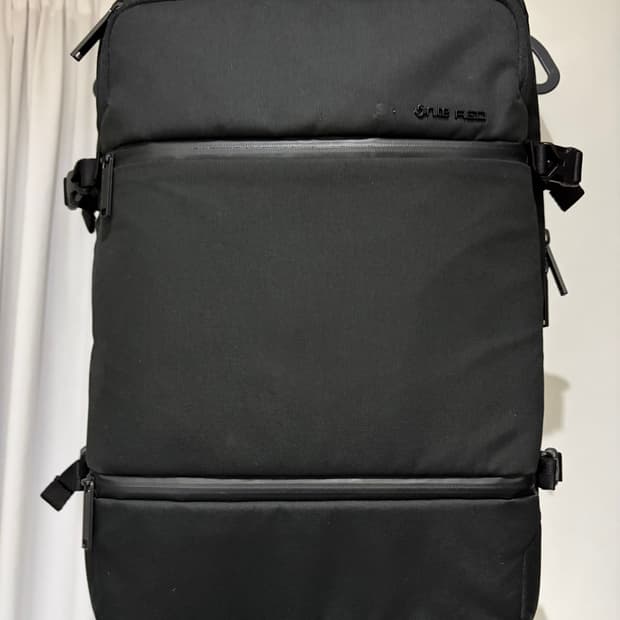 샘소나이트 레드 CARITANI 백팩 블랙