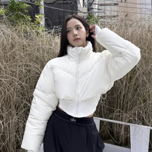 알로 셰르파 코르셋 패딩