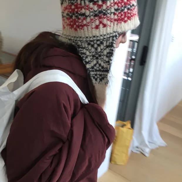 코위찬 이어플랩 비니