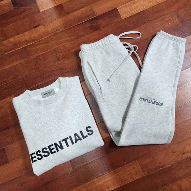 피어오브갓 에센셜 앞로고 크루넥 맨투맨 스웨트 팬츠 셋업 오트밀