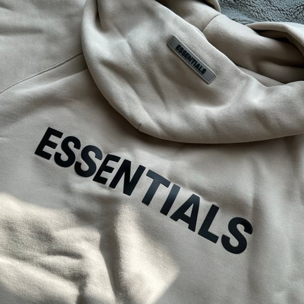 (M) 에센셜 essentials 백로고 후드집업