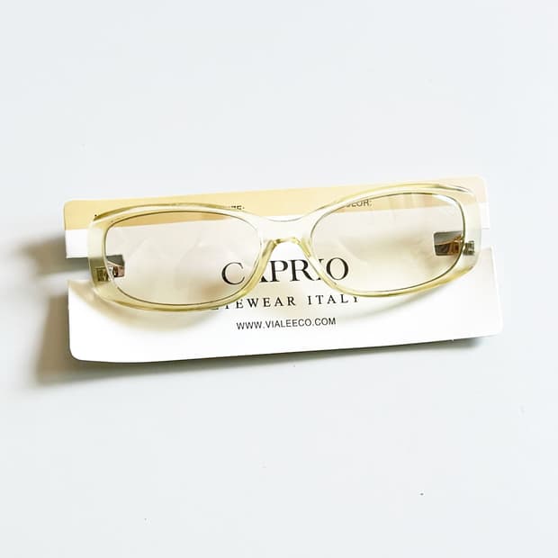 CAPRIO 반투명 볼드 스퀘어 프레임 빈티지 틴트 선글라스