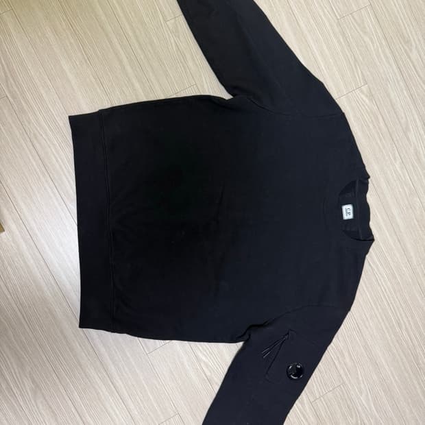 Cp컴퍼니 맨투맨  xl