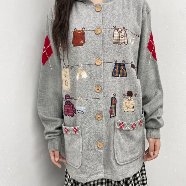 코지베어 디테일 후드 버튼 자켓 