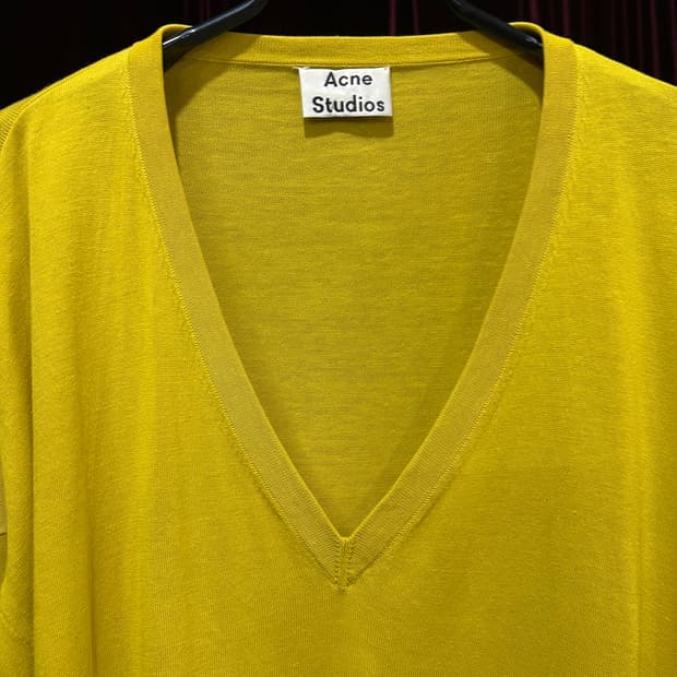 ACNE STUDIOS yellow v-neck knit