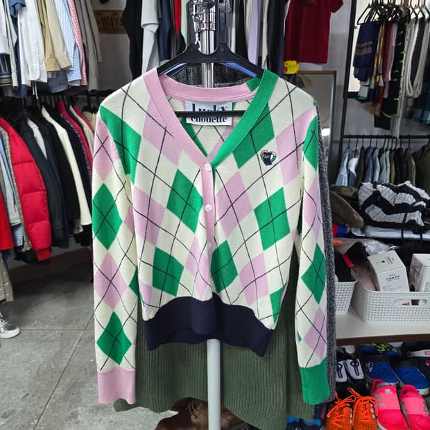 럭키슈에뜨 아가일 패턴 가디건 (1423)