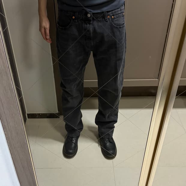 [Levi’s 501 W34 L30]