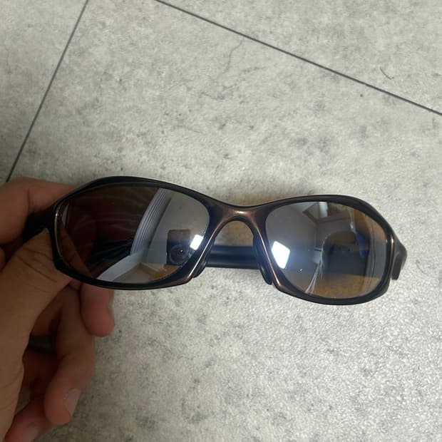 2004년식 오클리 햇칫 BROWN