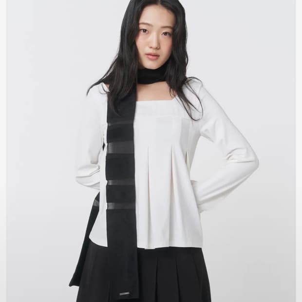 미세키서울 Accordion pleats top WHITE