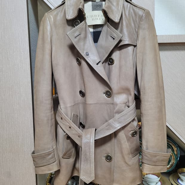 정품 버버리 램스킨 가죽 코트
