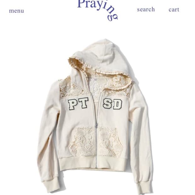 Praying ptsd 후드집업 s