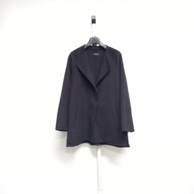 아니베에프 핸드메이드 블랙 하프코트 66.77