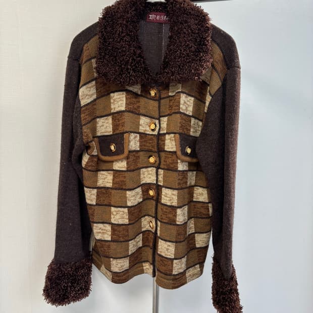 빈티지 브라운 체크보드 퍼리 가디건