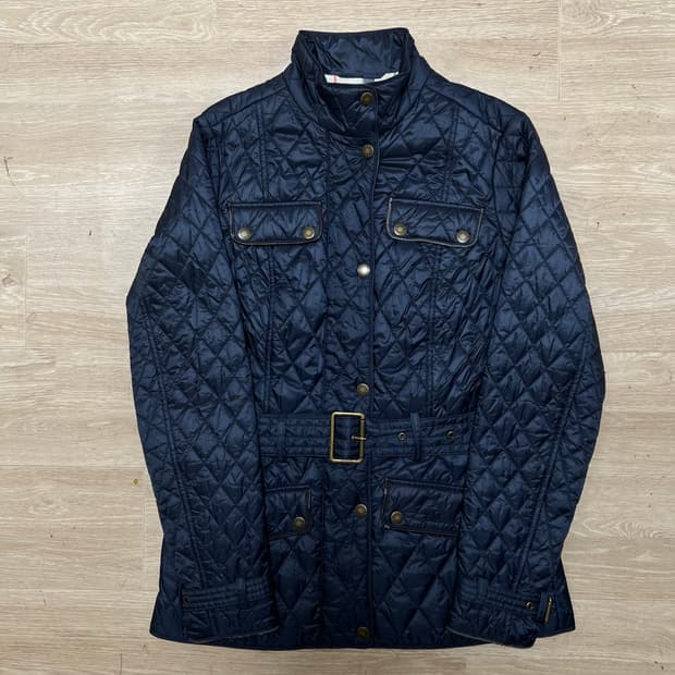 바버 여성 폴라퀸트 벨티드 퀼팅자켓 [네이비] 34