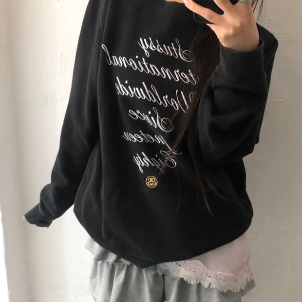 Stussy 스투시 레터링로고 블랙컬러 스웻셔츠 맨투맨