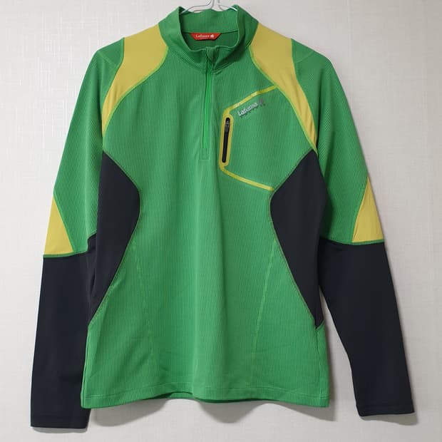 라푸마 반집업 긴팔티 95사이즈