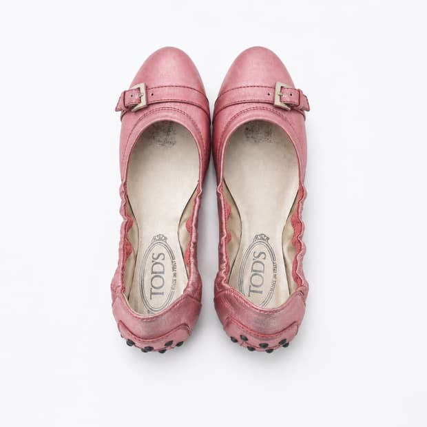 tods 메탈릭 핑크 스포티 아웃솔 플랫슈즈 230