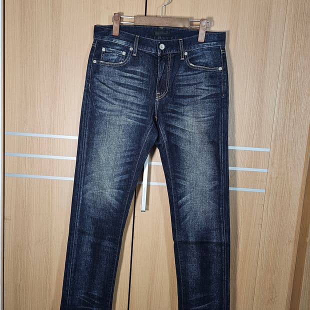 유니클로 슬림핏 워싱 데님팬츠/30