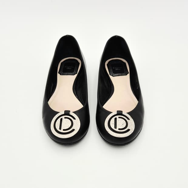 크리스찬 디올 CD 크리스탈 디테일 플랫 슈즈 34.5