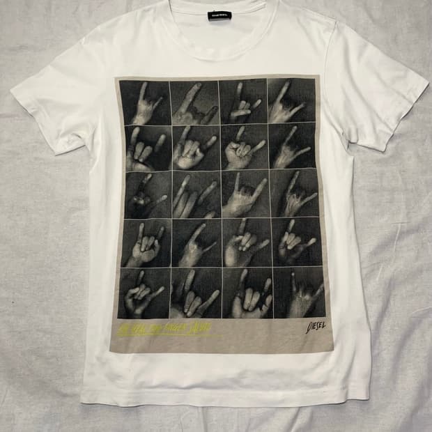 Diesel rock hands sign t-shirt