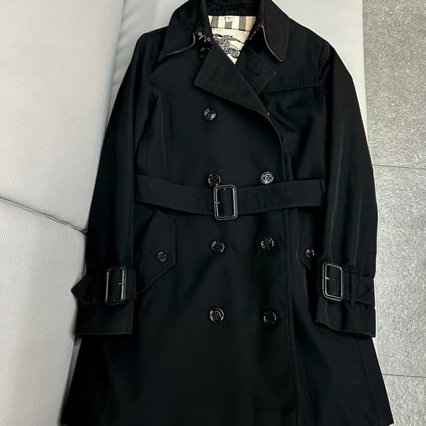 버버리 여성 블랙 트렌치코트(UK6/44~55)