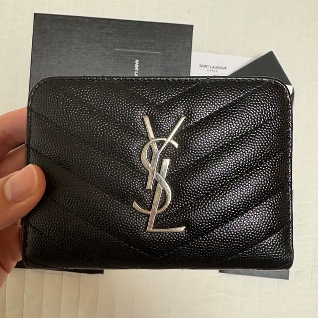 입생로랑 마틀라세 컴팩트 반지갑 은장 국내정품 풀박스