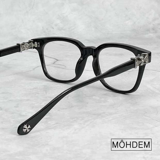 [Unsex] 크롬 스터드 뿔테 안경 아이웨어