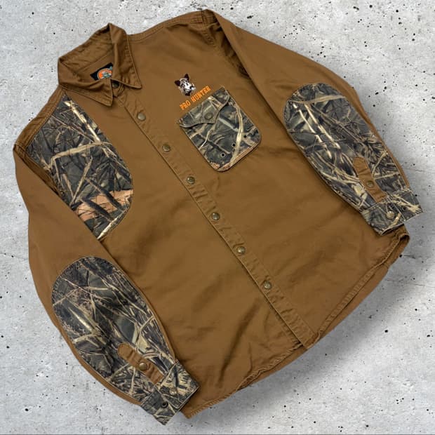 [100] 프로헌터 리얼트리 패턴 긴팔 셔츠 브라운 D712