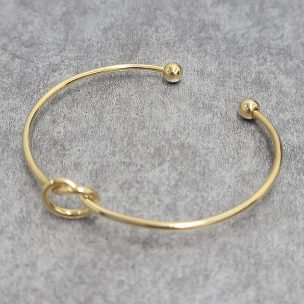 bangle bracelet 