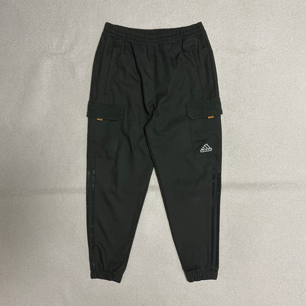아디다스 포켓 코듀로이 우븐 팬츠