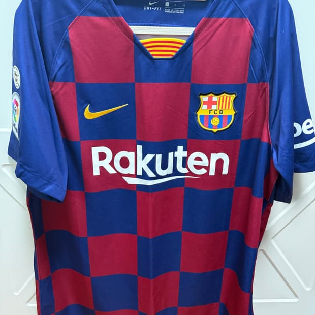 19-20  바르셀로나 메시 유니폼